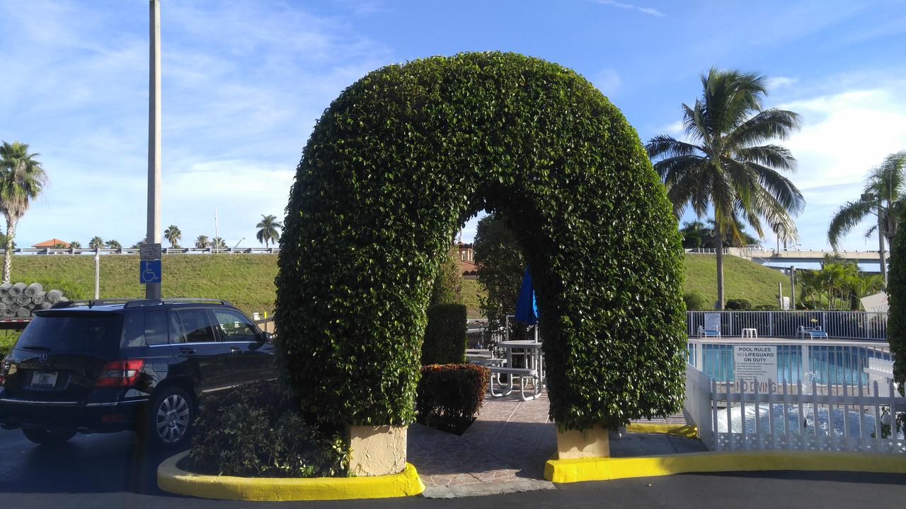 Baymont By Wyndham Florida City - thumb 17