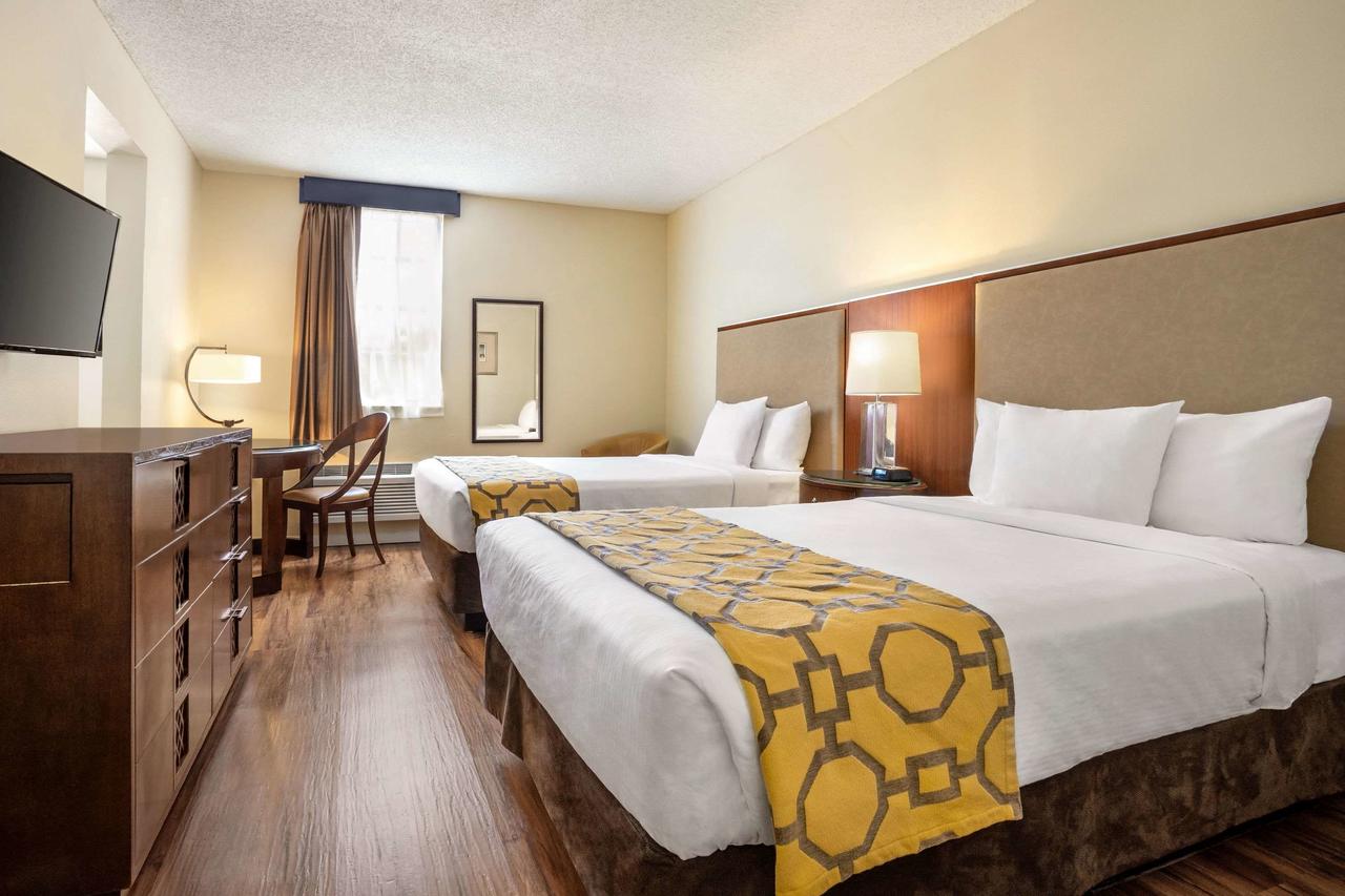 Baymont By Wyndham Florida City - thumb 39