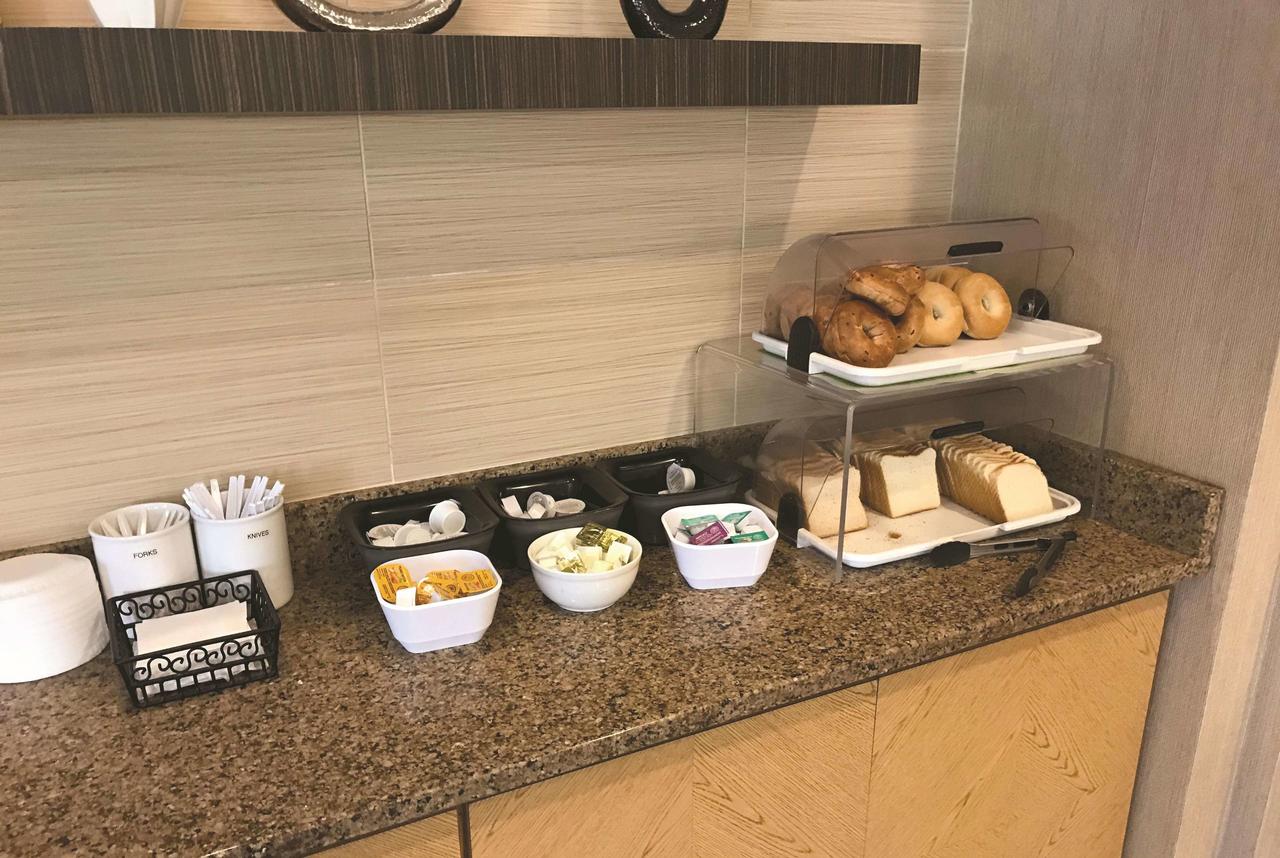 La Quinta By Wyndham Ft. Lauderdale Airport - thumb 13