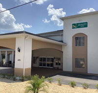 Quality Inn - Accommodation Rooms
