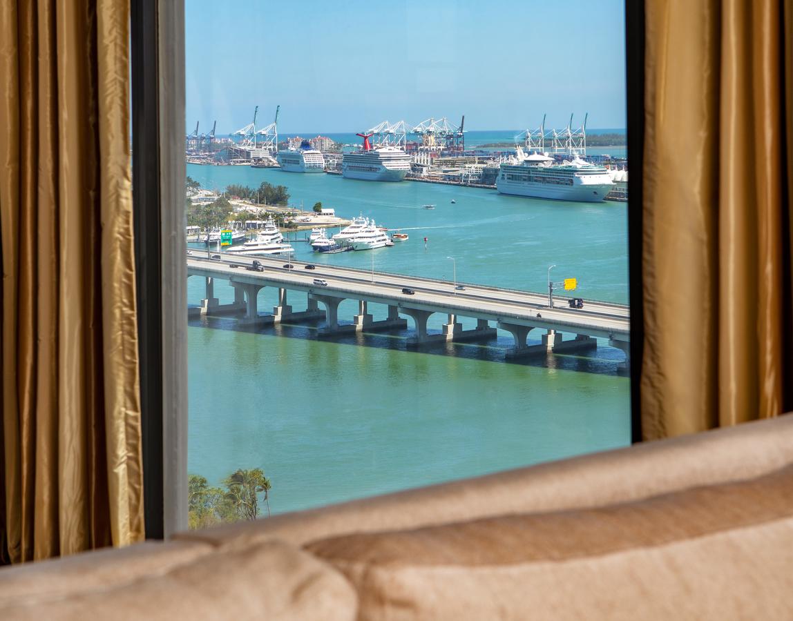 Hilton Miami Downtown - thumb 5