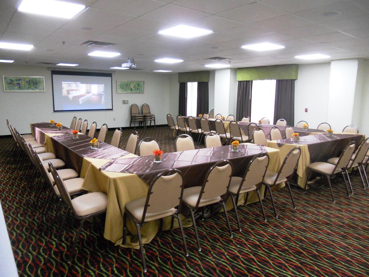 Holiday Inn Express Hotel & Suites Orange City - thumb 38