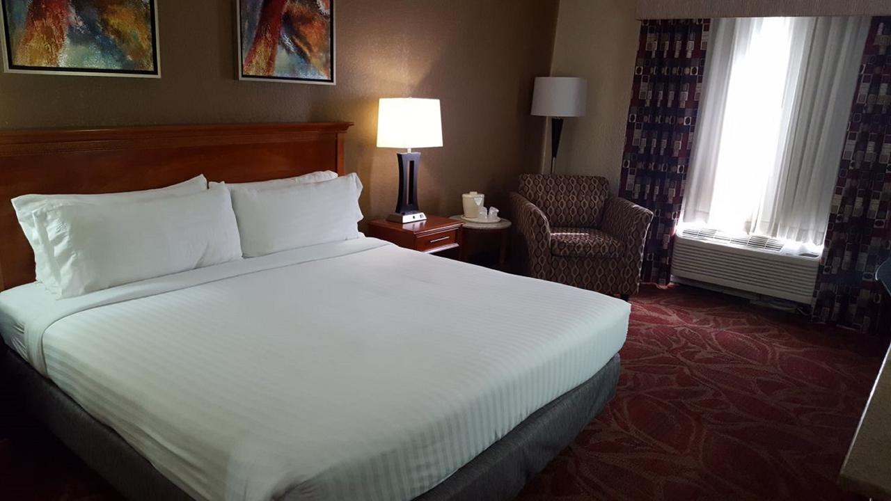 Holiday Inn Express Hotel & Suites Orange City - thumb 21