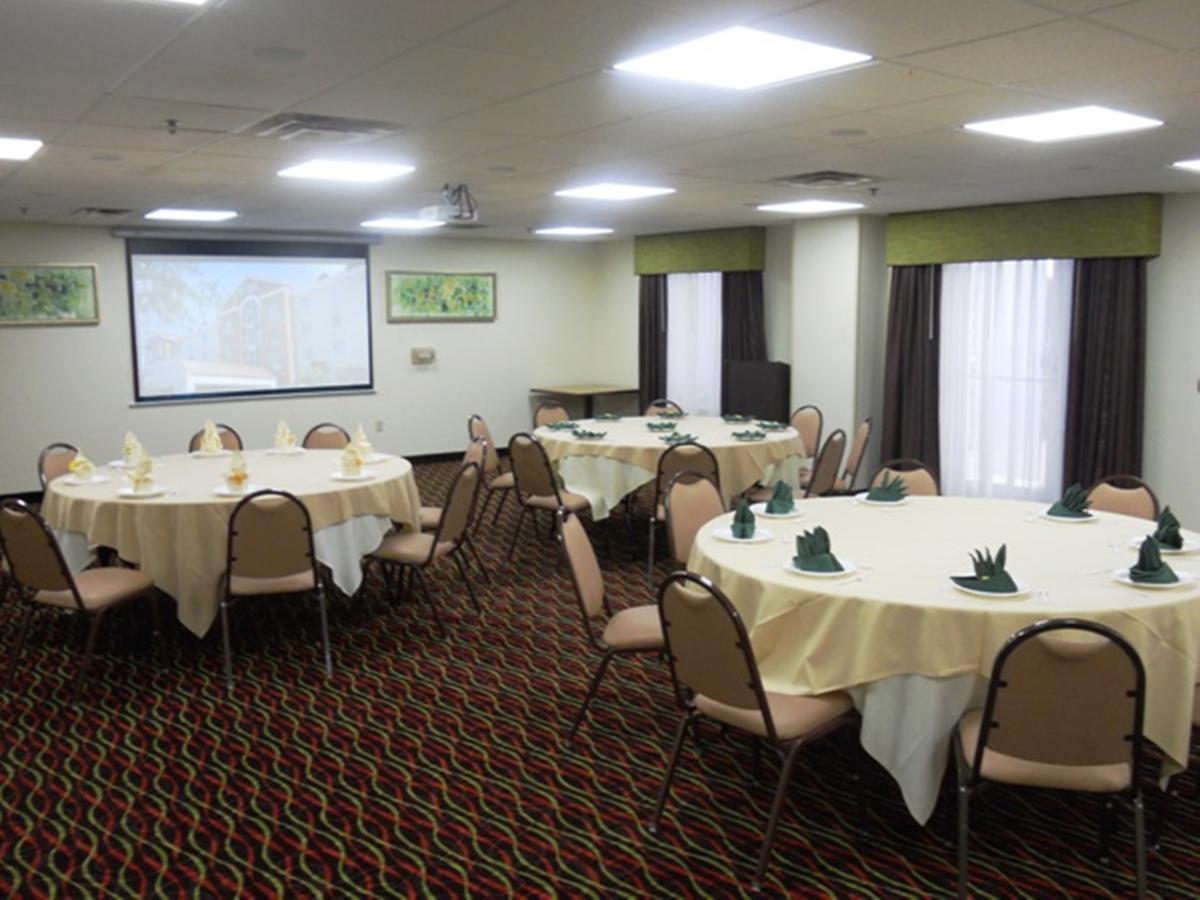 Holiday Inn Express Hotel & Suites Orange City - thumb 37