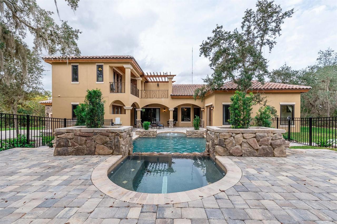 Mediterranean Villa - thumb 2