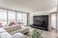 2 Bedroom Pearl in Downtown Miami Accommodation Rooms