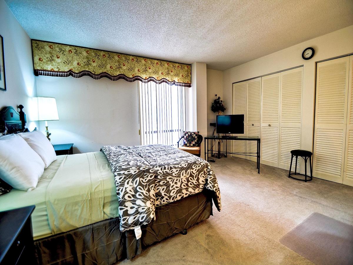 440 West Condos 1408N - thumb 2