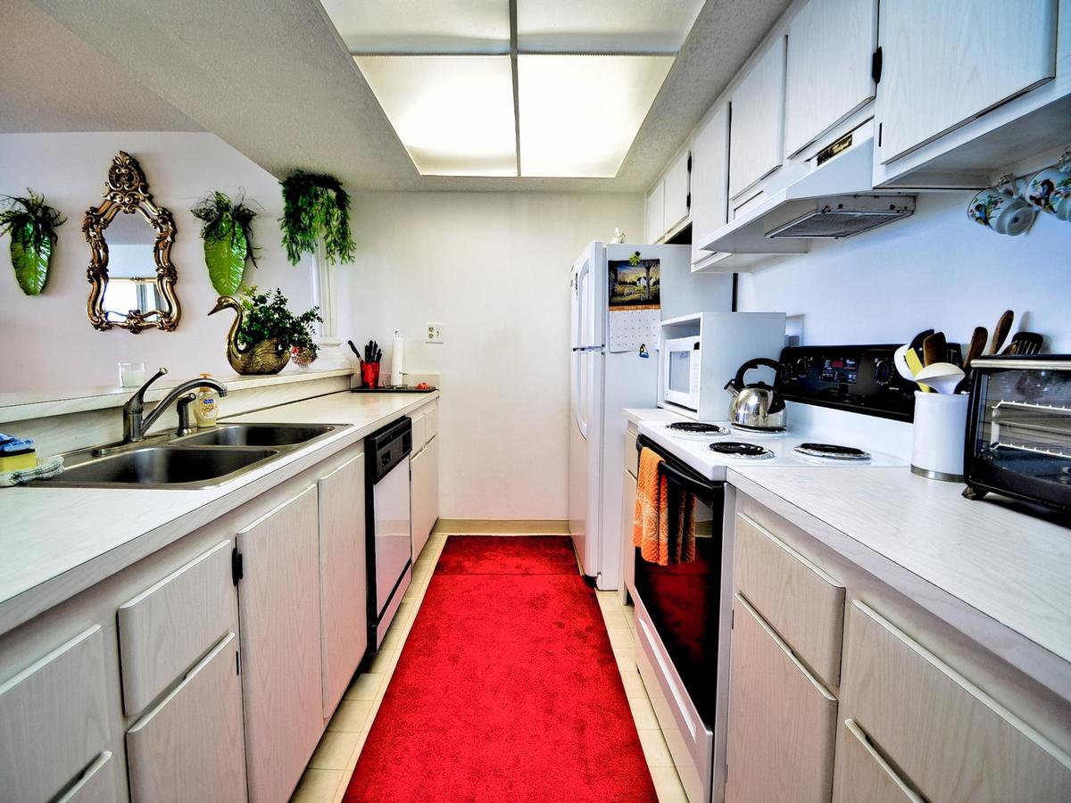 440 West Condos 1408N - thumb 1