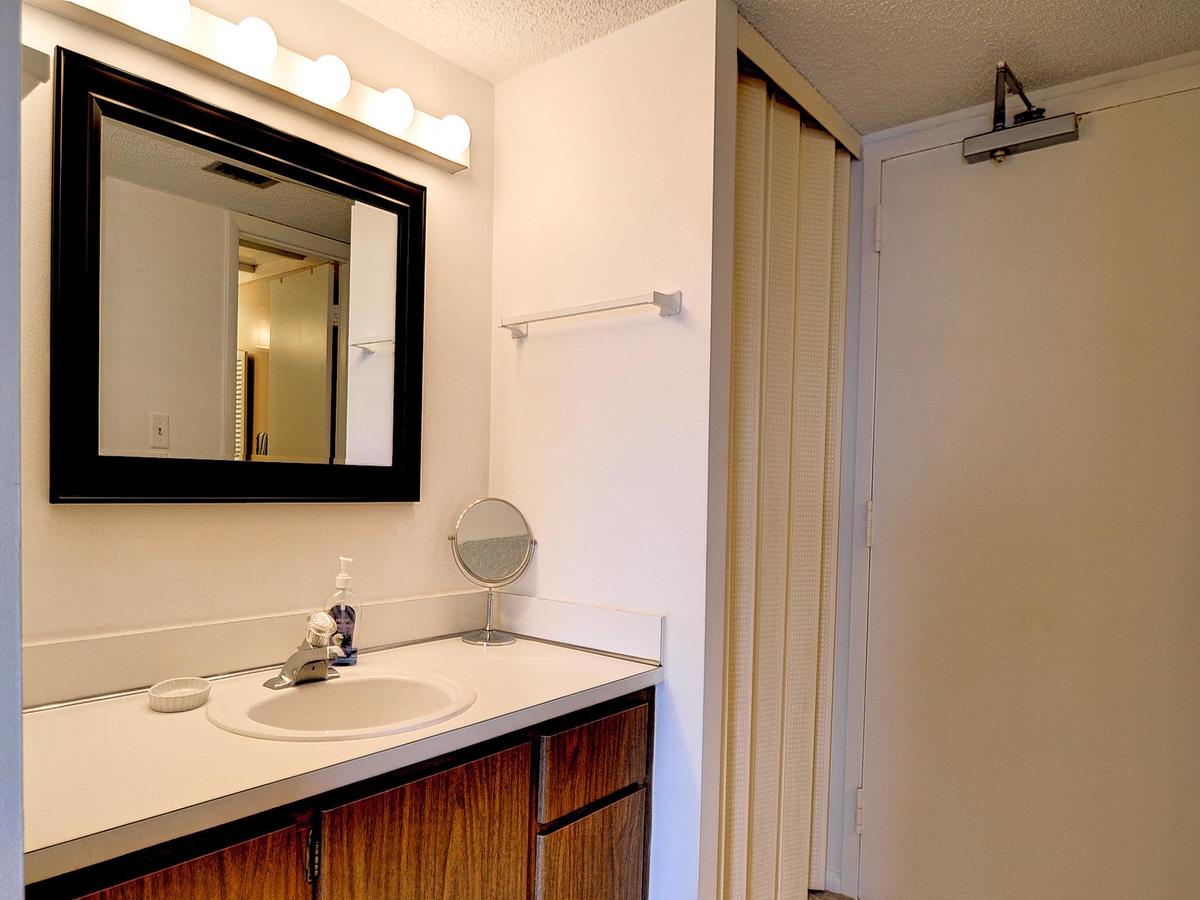 440 West Condos 1408N - thumb 8