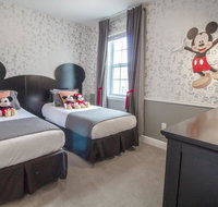 8 Bedroom Vacation Home with Pool 1855 - Accommodation Rooms