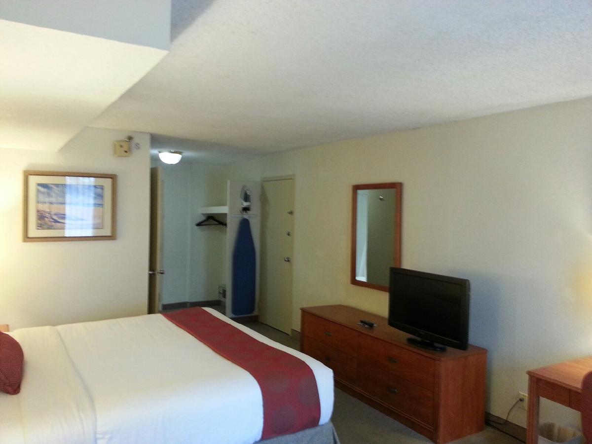 Ramada By Wyndham West Palm Beach Airport - thumb 9