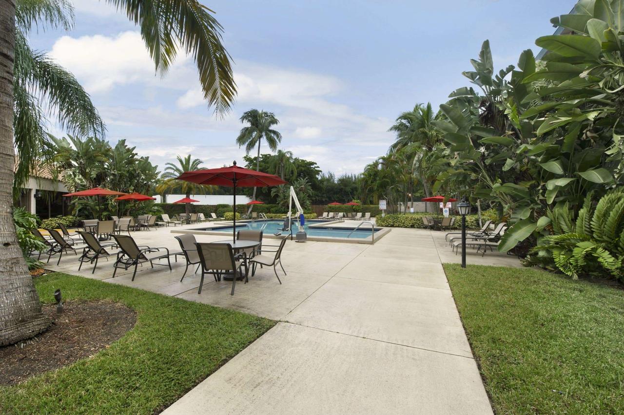 Ramada By Wyndham West Palm Beach Airport - thumb 25