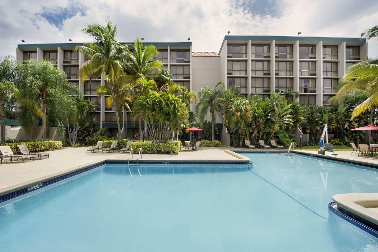 Ramada By Wyndham West Palm Beach Airport - thumb 27