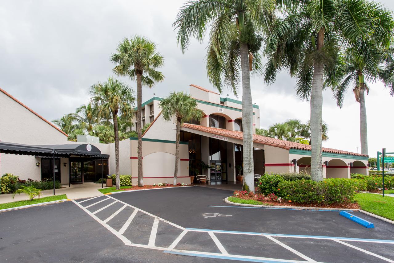 Ramada By Wyndham West Palm Beach Airport - thumb 2