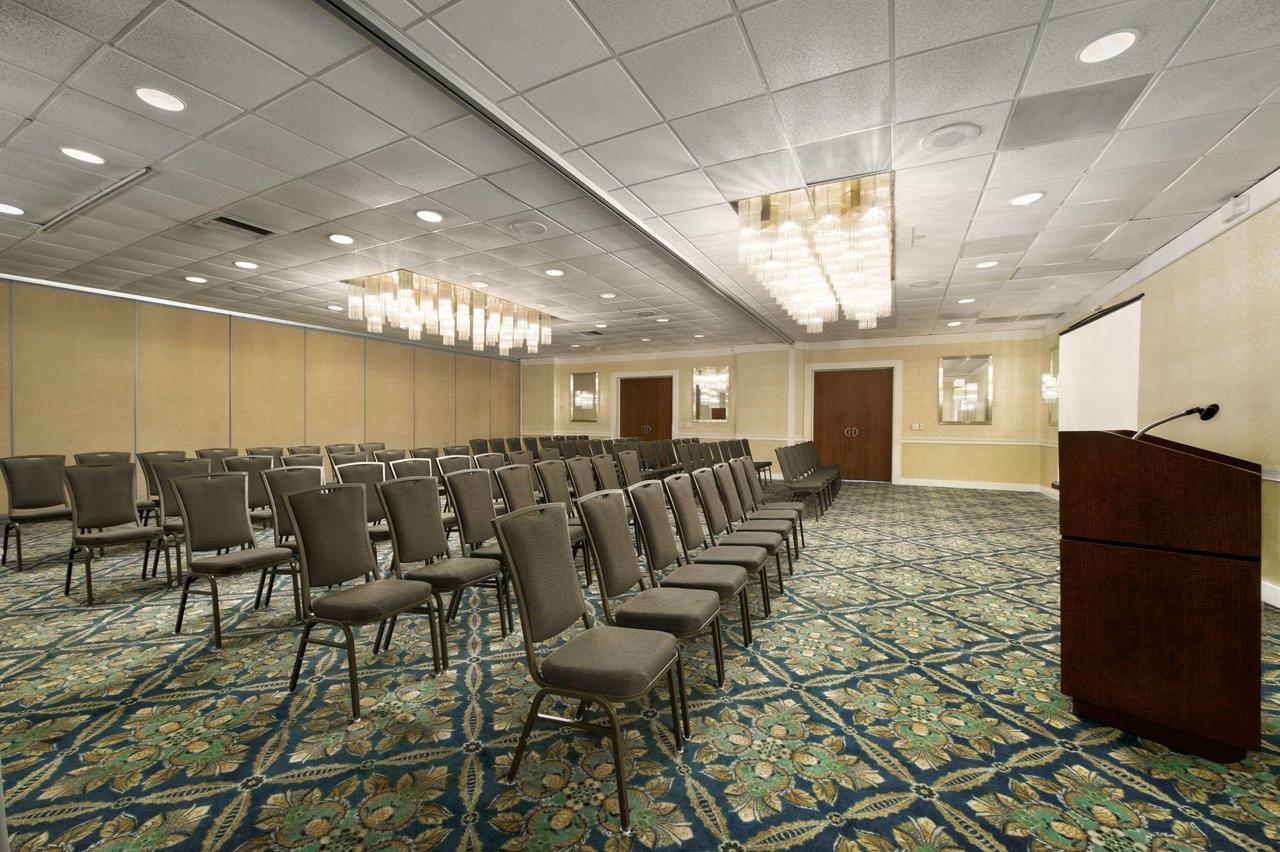 Ramada By Wyndham West Palm Beach Airport - thumb 26