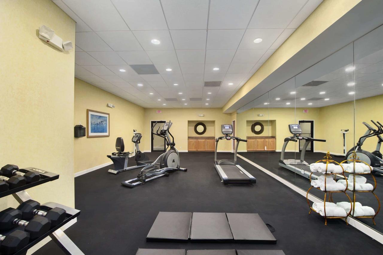 Ramada By Wyndham West Palm Beach Airport - thumb 28