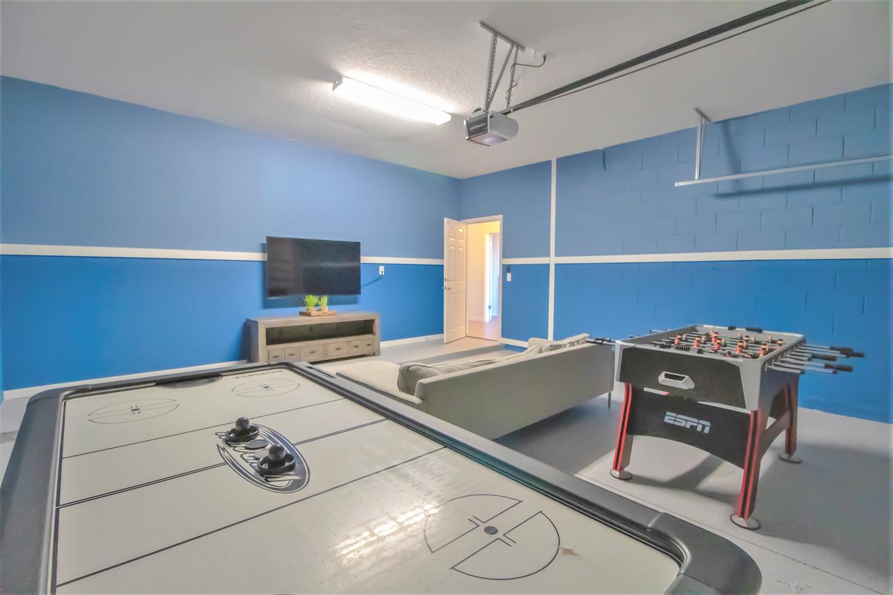 ACO Golden Palms Resort 8 Bedroom Vacation Home With Pool (1718) - thumb 23