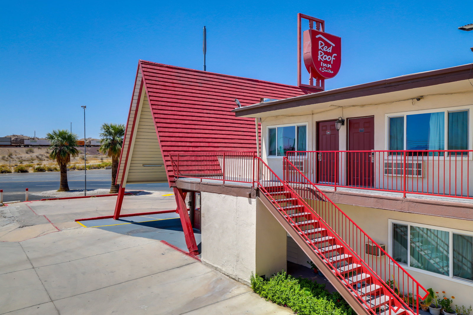 Red Roof Inn Needles - thumb 1