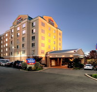 Fairfield Inn  Suites Woodbridge - Accommodation Rooms