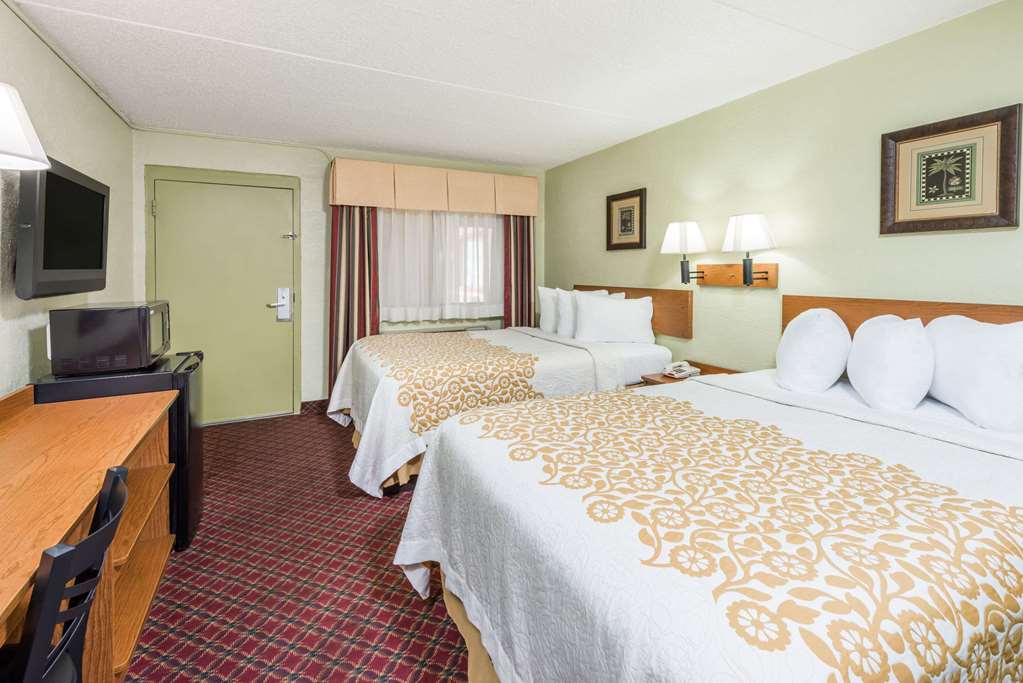Days Inn & Suites Springfield On I-44 - thumb 3