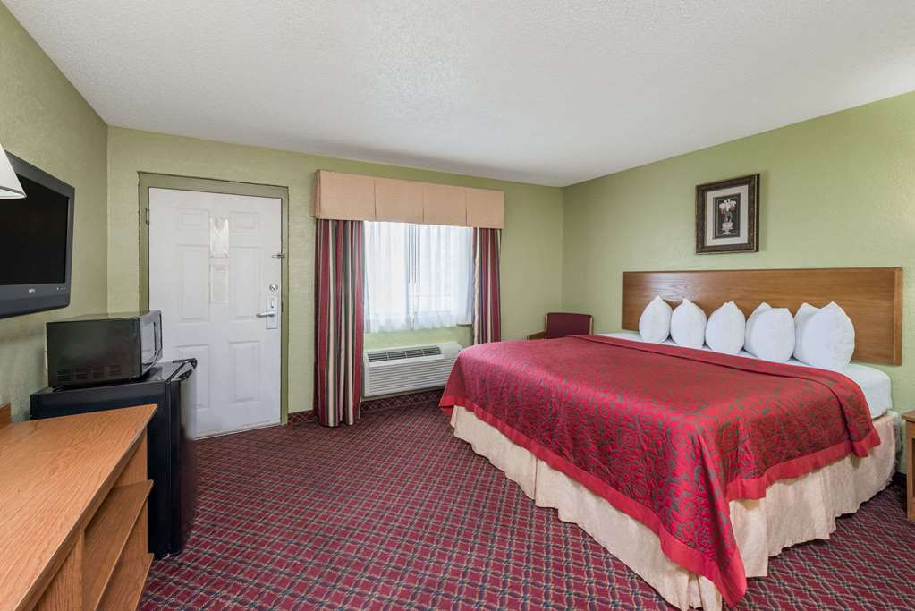 Days Inn & Suites Springfield On I-44 - thumb 5