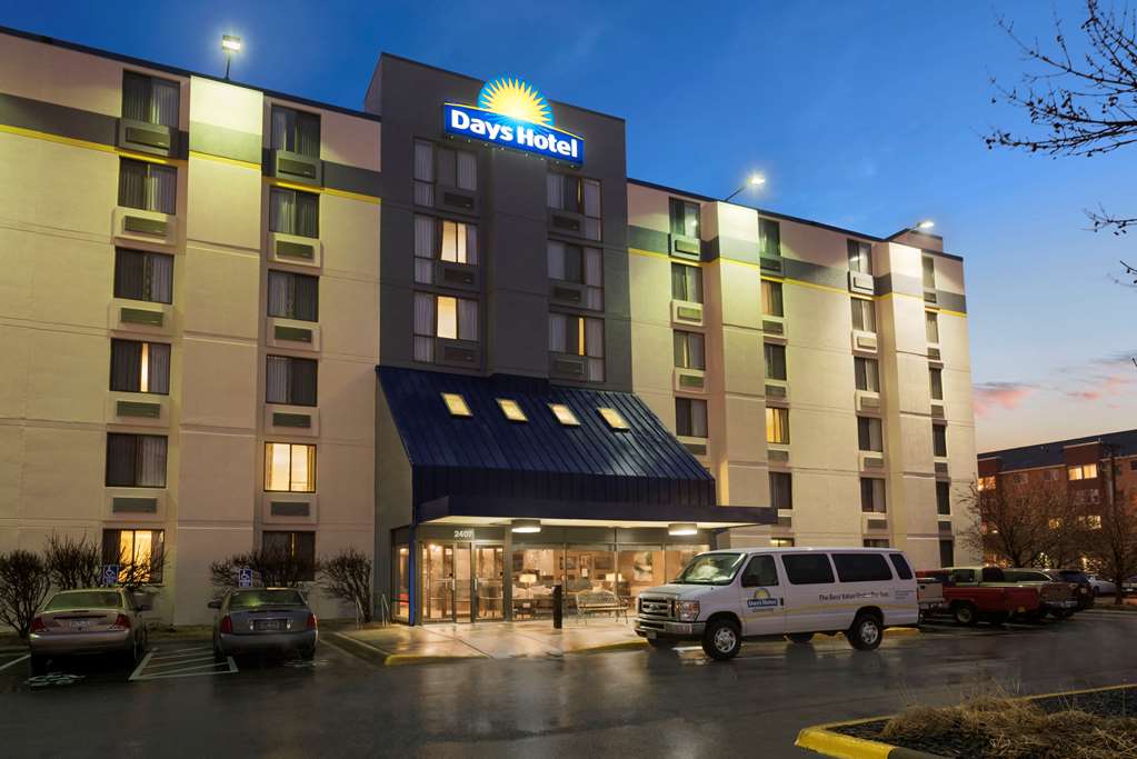 Days Hotel University Ave SE - thumb 2