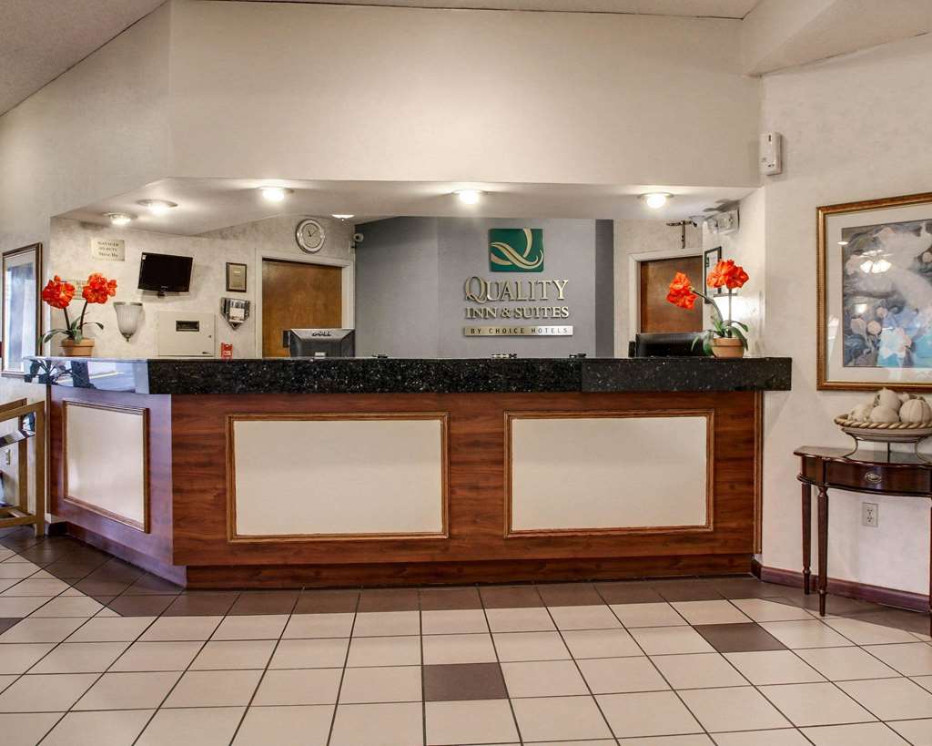 Quality Inn - thumb 2