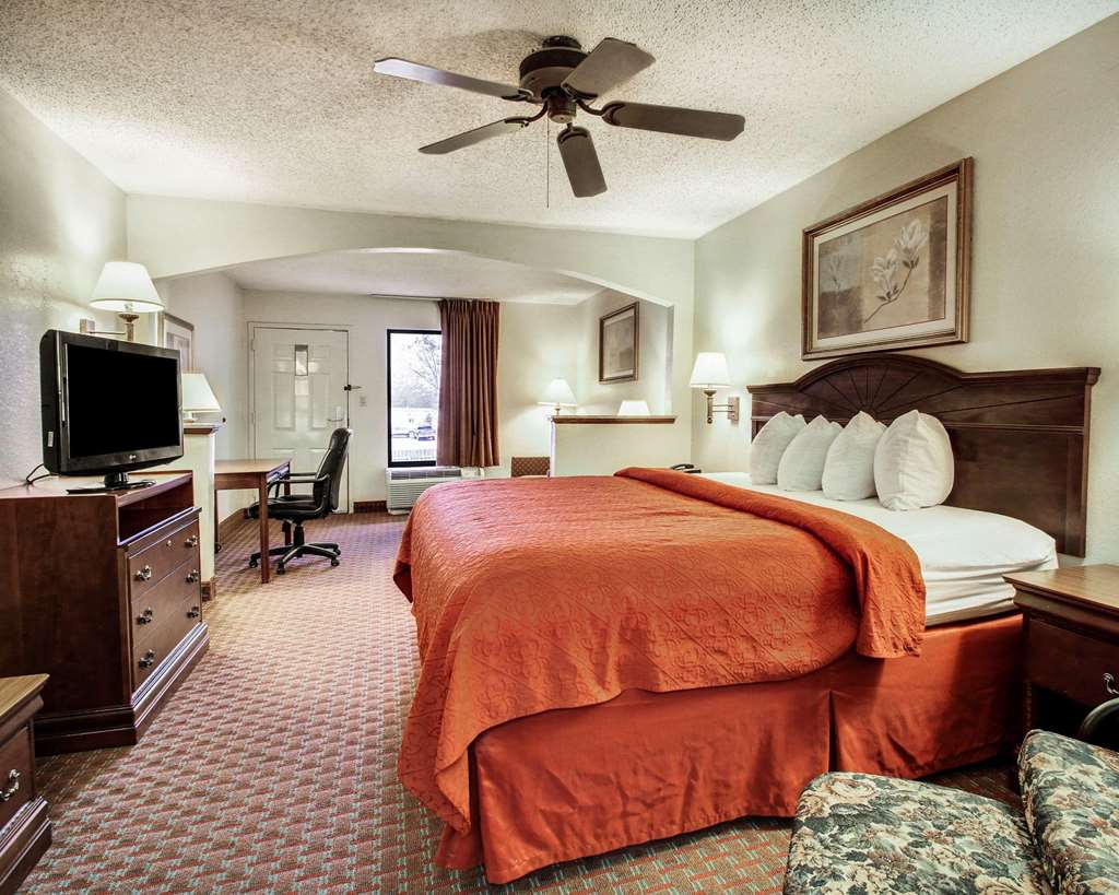 Quality Inn - thumb 13