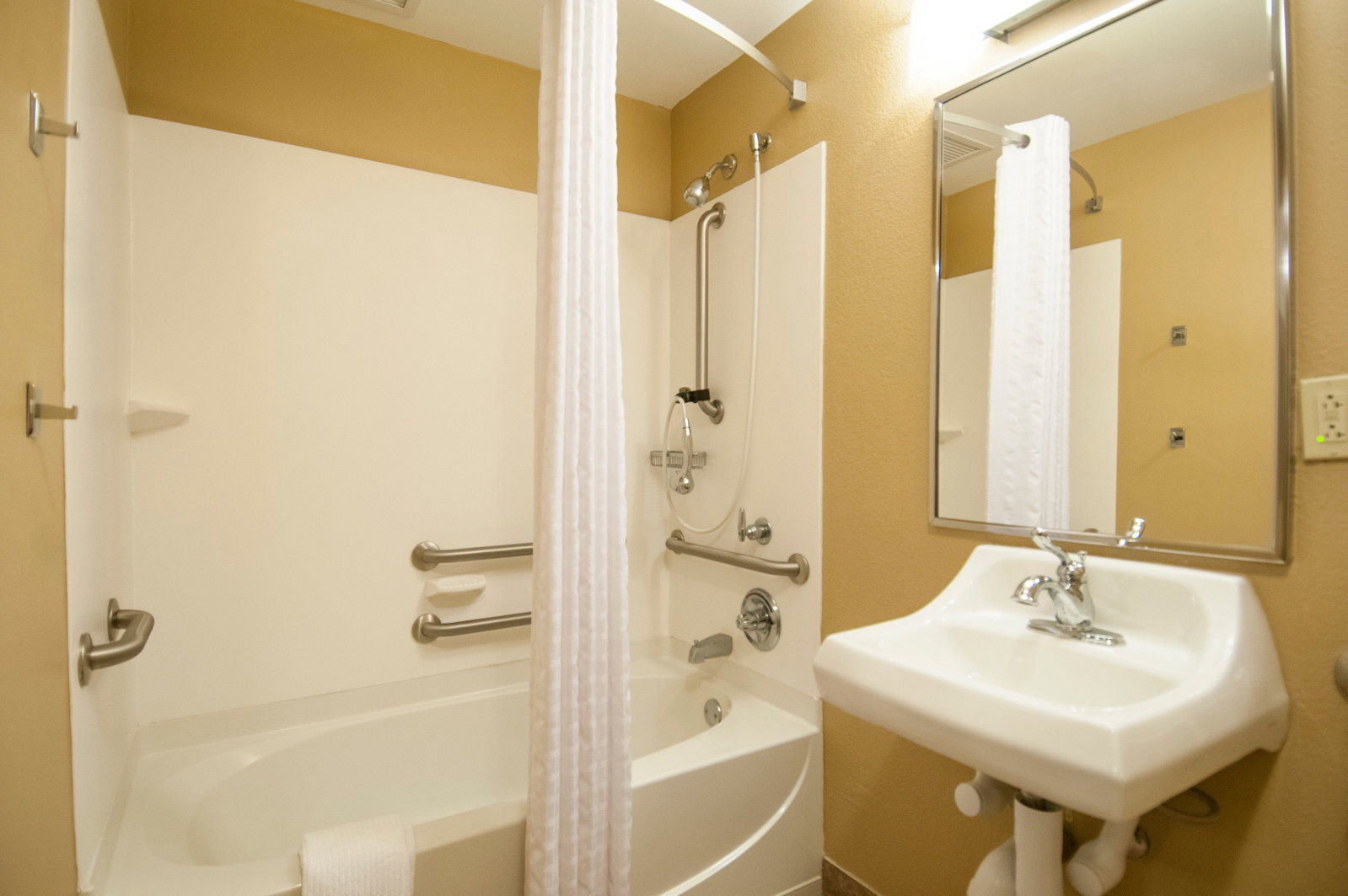 Candlewood Suites Flowood - thumb 11