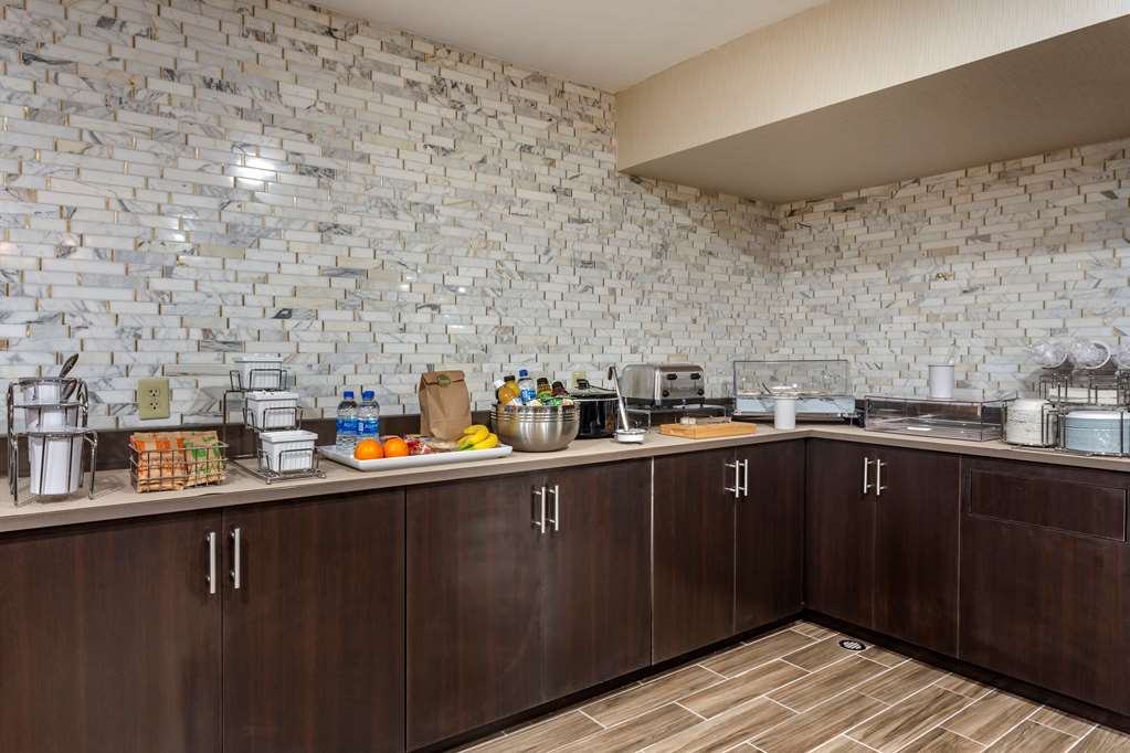 Alliance Inn And Suites - thumb 10