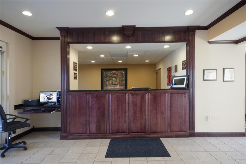 Americas Best Value Inn St. Robert - thumb 2