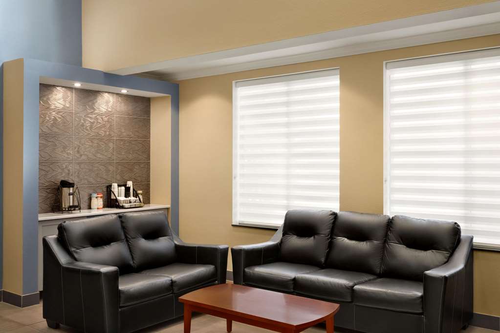 Baymont Inn & Suites Ft. Leonard - thumb 3