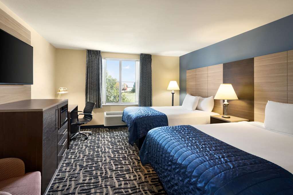 Baymont Inn & Suites Ft. Leonard - thumb 11