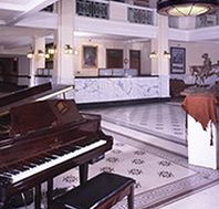 Historic Plains Hotel - Accommodation Rooms