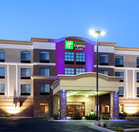 Holiday Inn Express - Accommodation Rooms