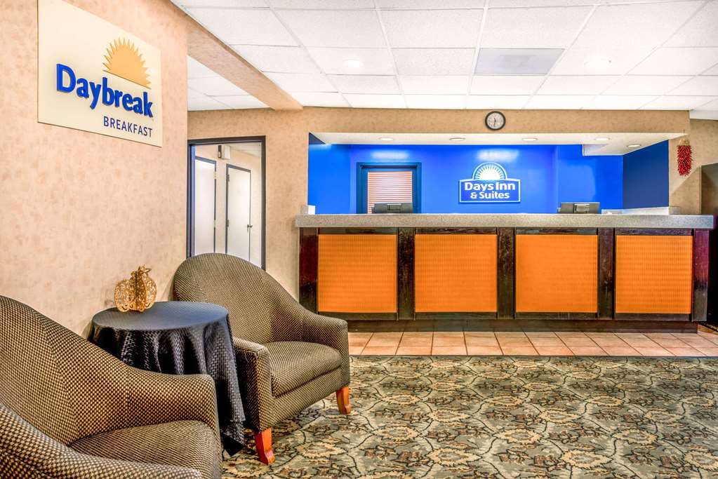 Days Inn & Suites Albuquerque North - thumb 1