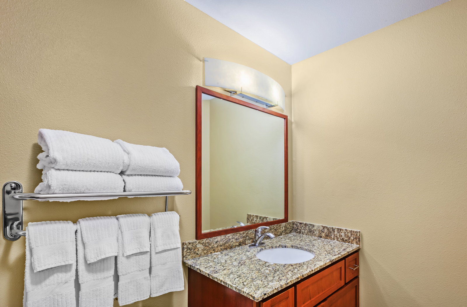 Candlewood Suites El Paso - thumb 8