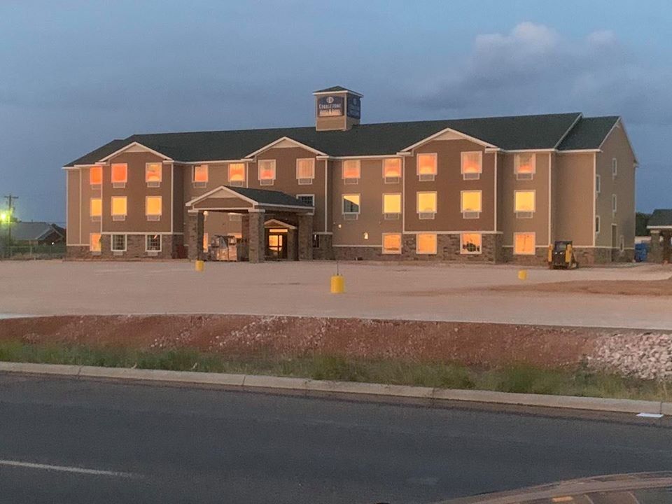 Cobblestone Hotel & Suites Andrews - thumb 0