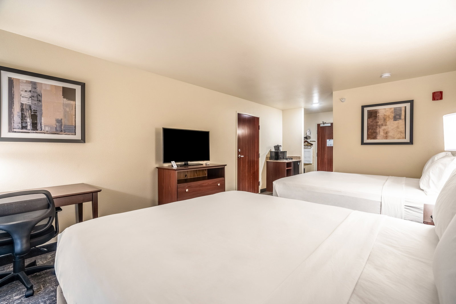Cobblestone Hotel & Suites Andrews - thumb 6