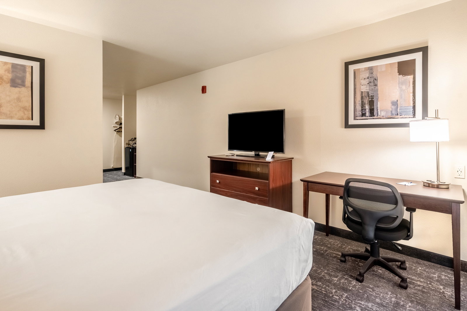 Cobblestone Hotel & Suites Andrews - thumb 12