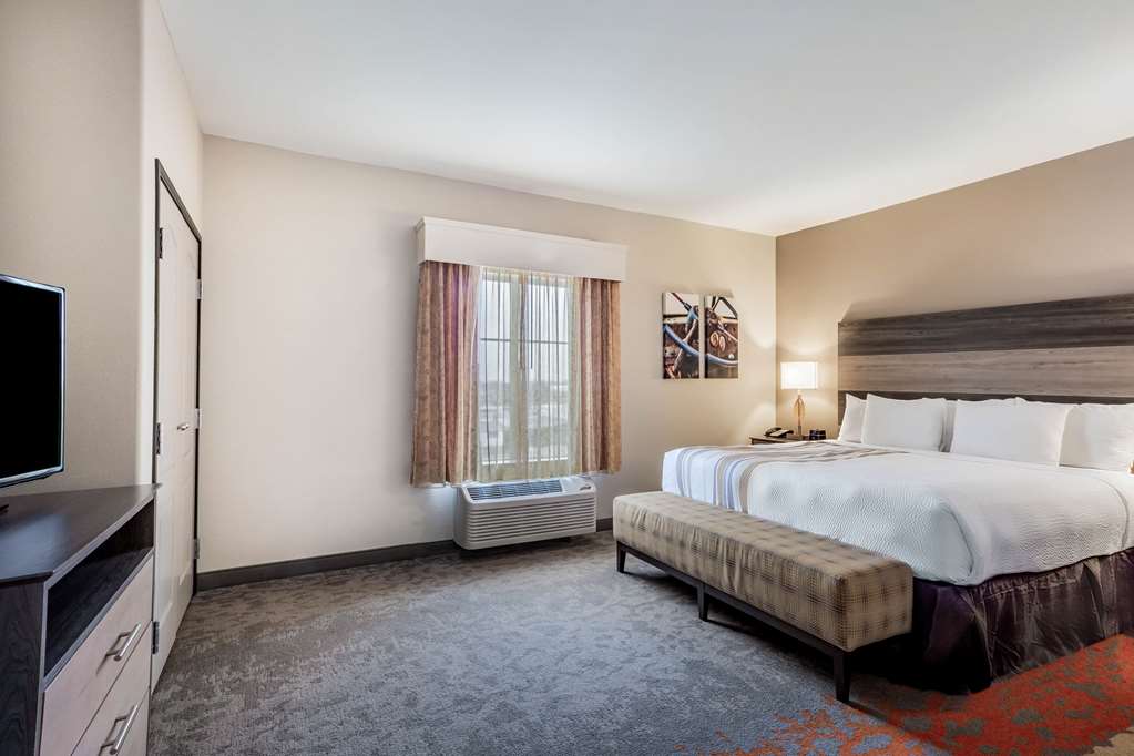 La Quinta Inn & Suites Andrews - thumb 11