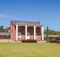 Rodeway Inn  Suites - Accommodation Rooms