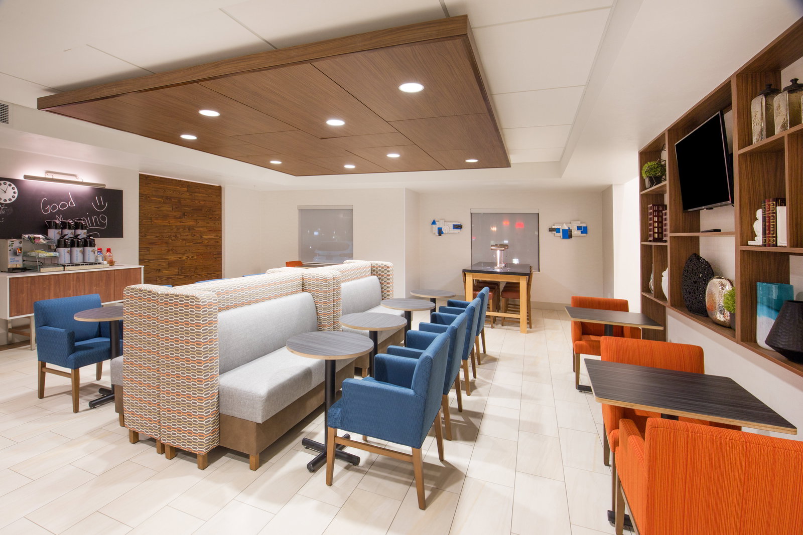 Holiday Inn Express & Suites Pahrump - thumb 6