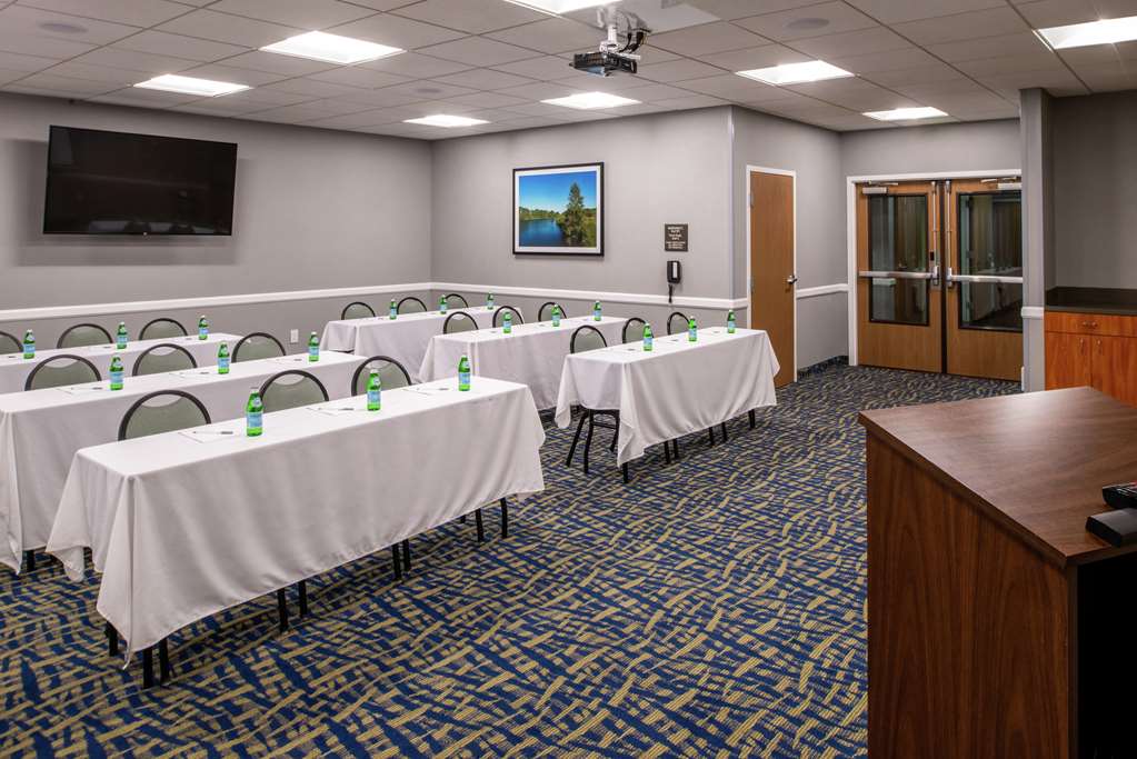 Hampton Inn Eugene - thumb 10