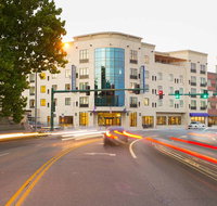 Bluemont Hotel - Accommodation Rooms