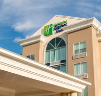 Holiday Inn Express  Suites I-26 - Accommodation Rooms