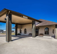 SureStay Hotel by Best Western Alice - Accommodation Rooms