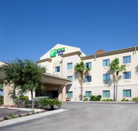 Holiday Inn Express - Accommodation Rooms