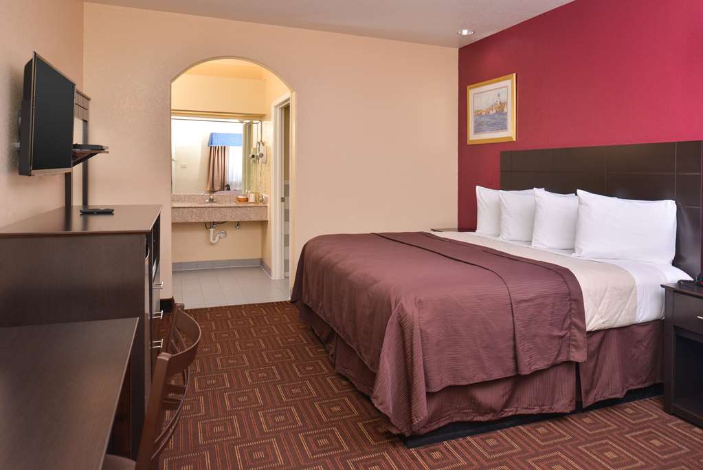 Americas Best Value Inn Baytown - thumb 7