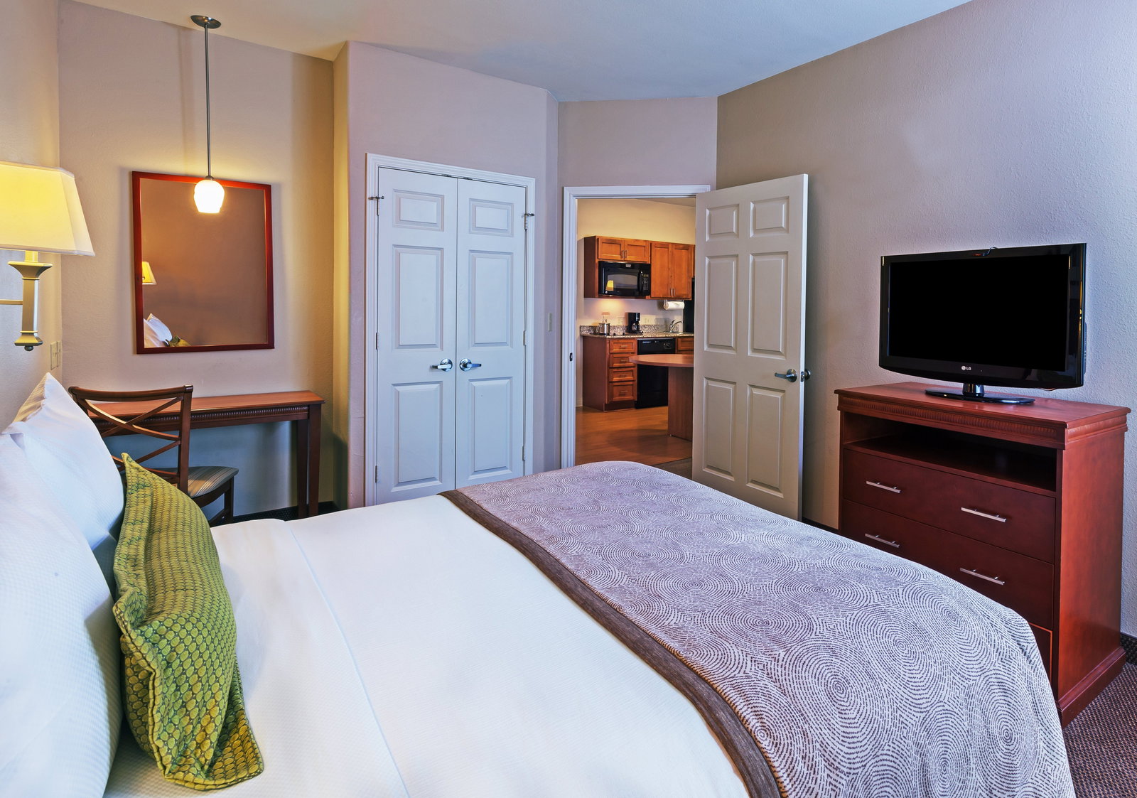 Candlewood Suites Baytown - thumb 12